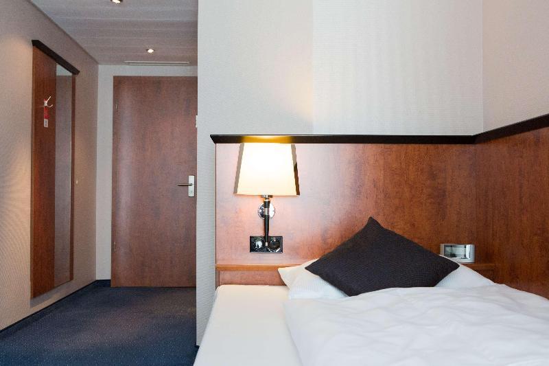 Amedia Frankfurt Russelsheim Trademark Collection By Wyndham מראה חיצוני תמונה